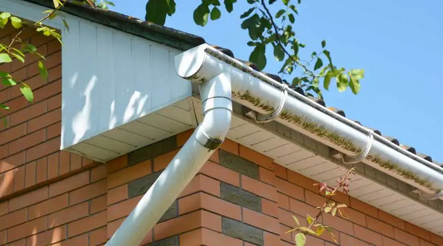 04.2 - benefits of gutter cleaning